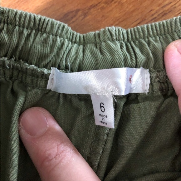 Army green cotton shorts in size 6 - Picture 4 of 4